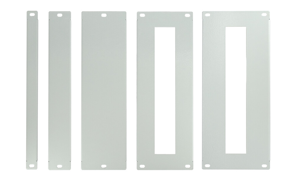 Пластрон ВхШ: 50х400мм, глухой для корпусов ЩРНМ (ЩМП)